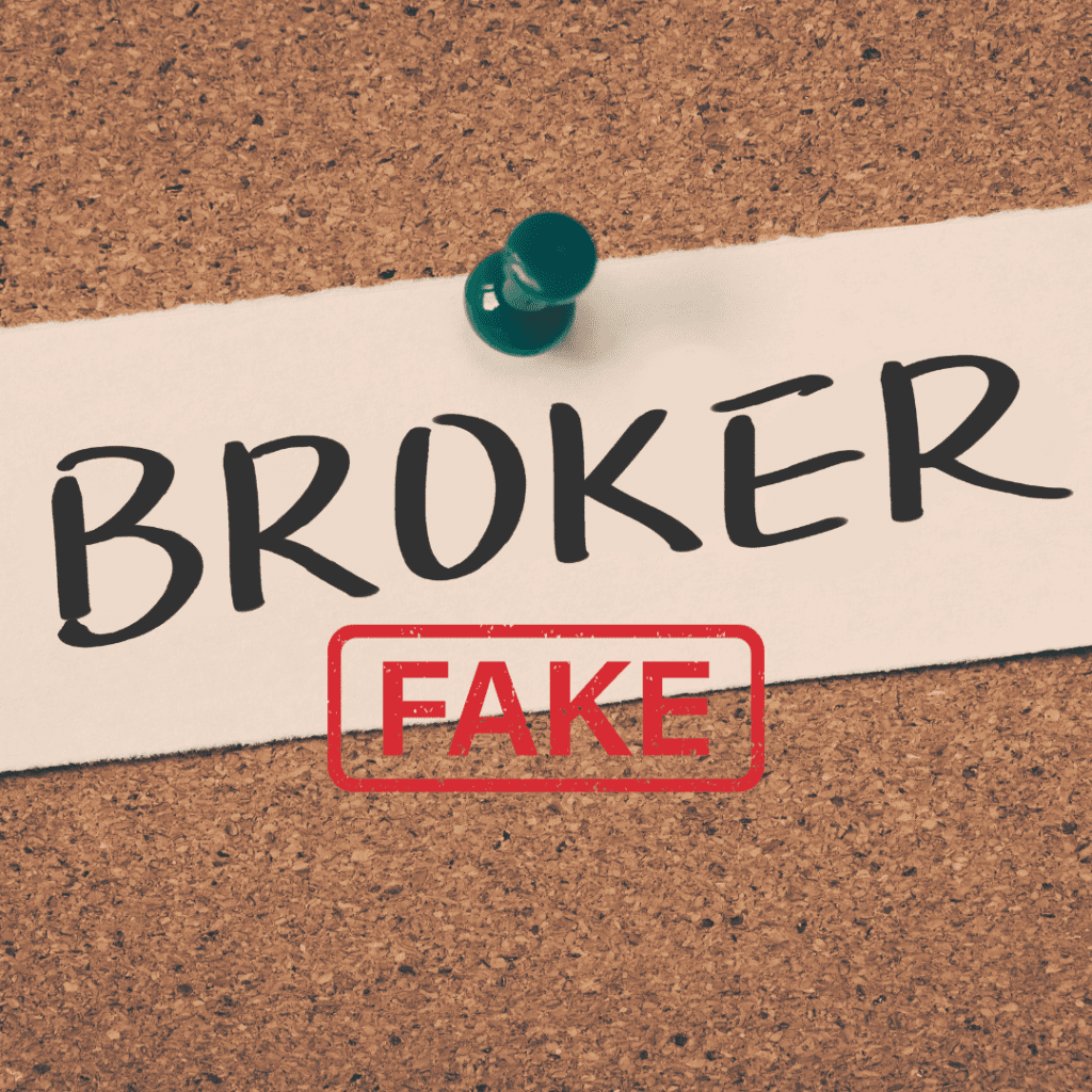 En la imagen se observan las leyendas "Broker" y "Fake"