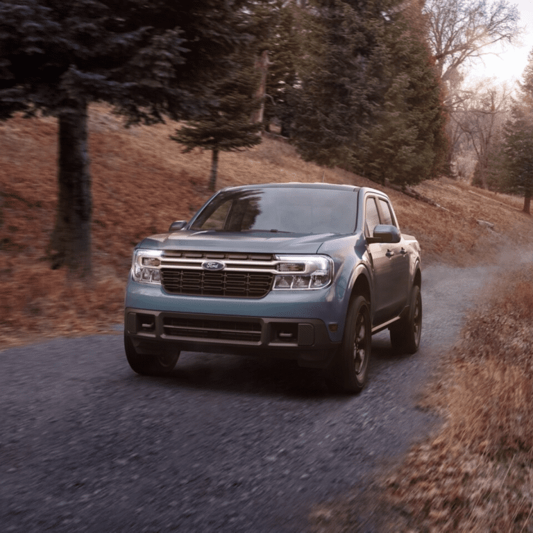 En la imagen se muestra un pick-up de la marca Ford