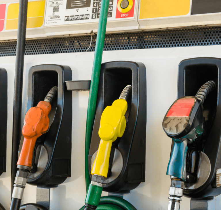 En la imagen se muestra estación de recarga de diésel