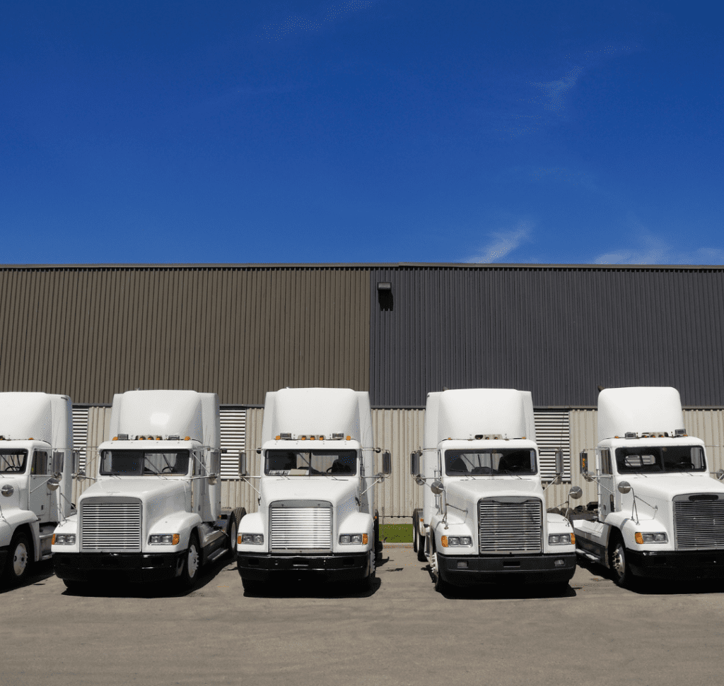 En la imagen se muestran camiones, referenciando el índice de tonelaje de camiones