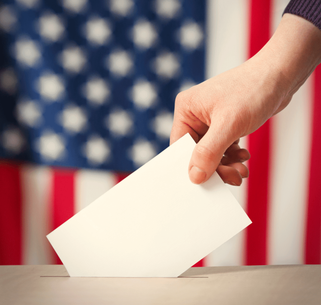 En la imagen se muestra una urna de votación