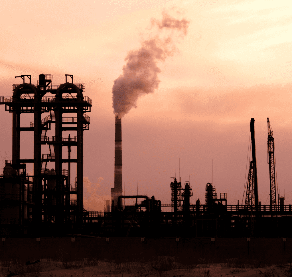 En la imagen se muestra una refinería