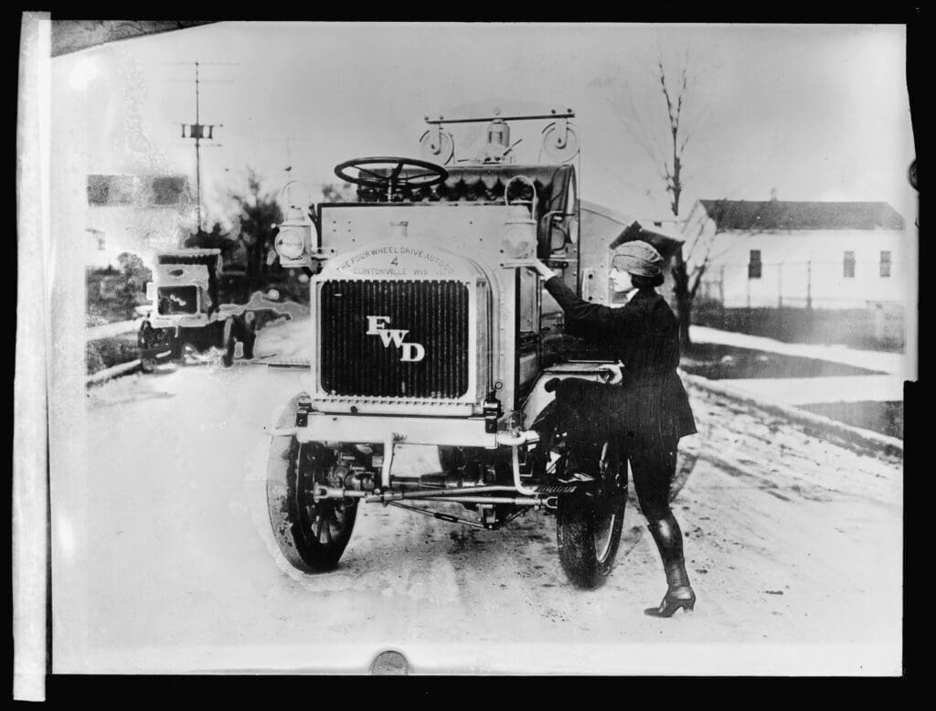 En la imagen se muestra a Luella Bates