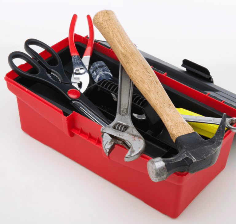 En la imagen se muestra una caja de herramientas