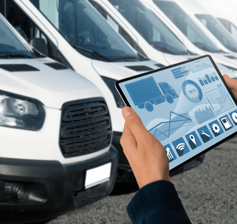 En la imagen se muestra una flota de camiones