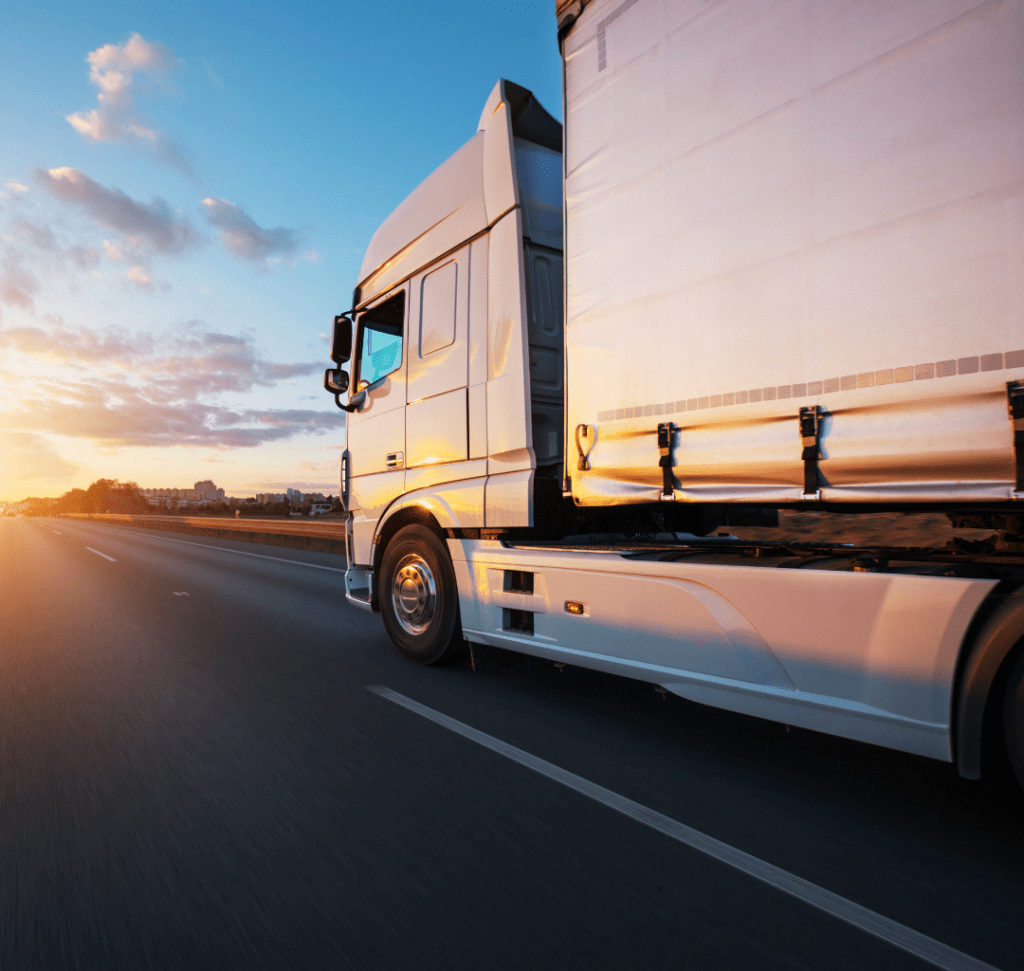 En la imagen se muestra un camión en carretera