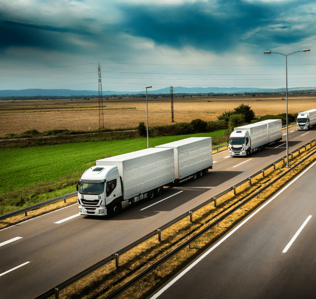 En la imagen se muestran camiones eléctricos