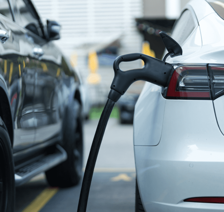 En la imagen se muestra un vehículo eléctrico