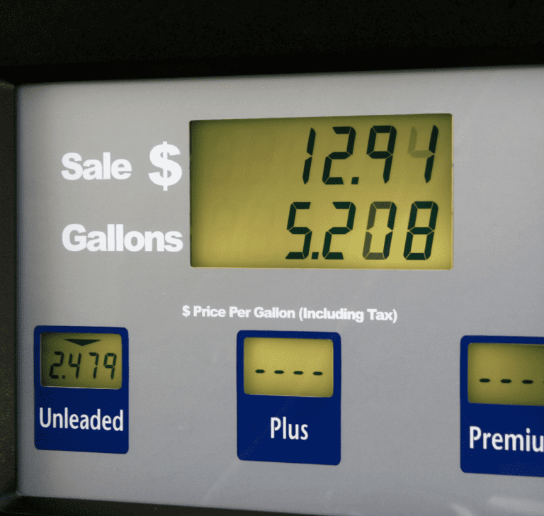 En la imagen se muestra una pantalla medidora de combustible
