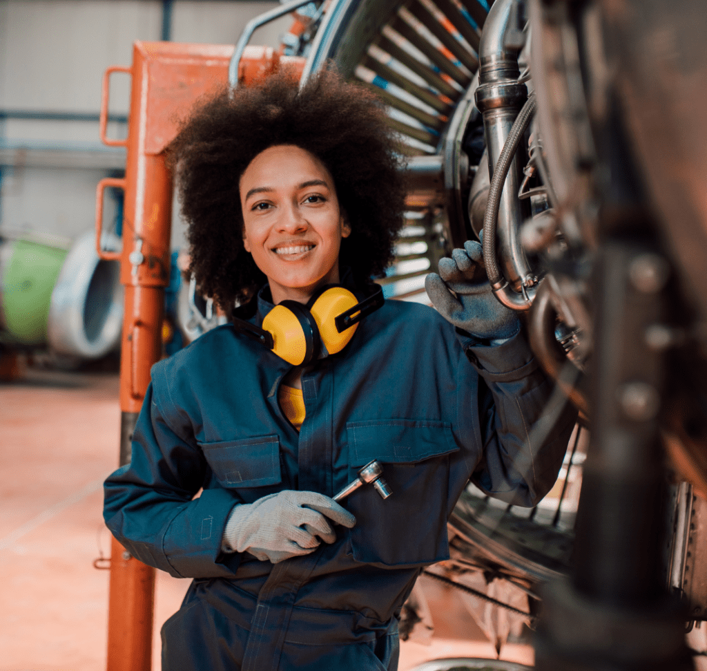 En la imagen se muestra una mujer mecánica