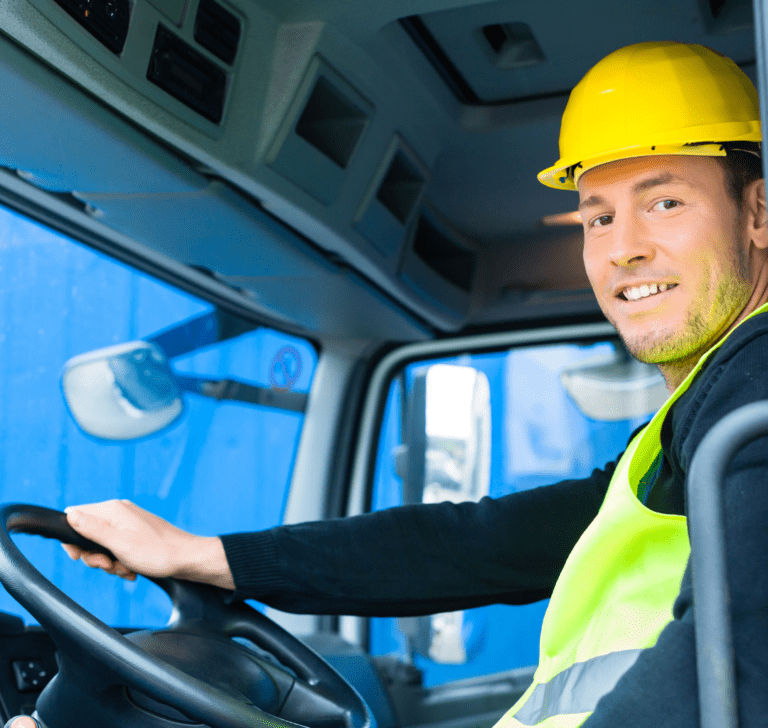 En la imagen se muestra un camionero