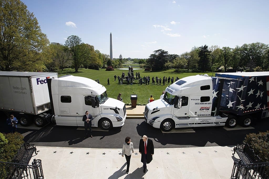 En la imagen se muestra al presidente Donald Trump