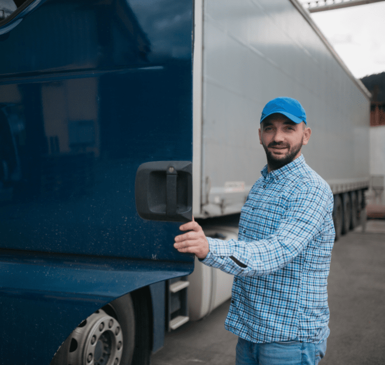 En la imagen se muestra un camionero