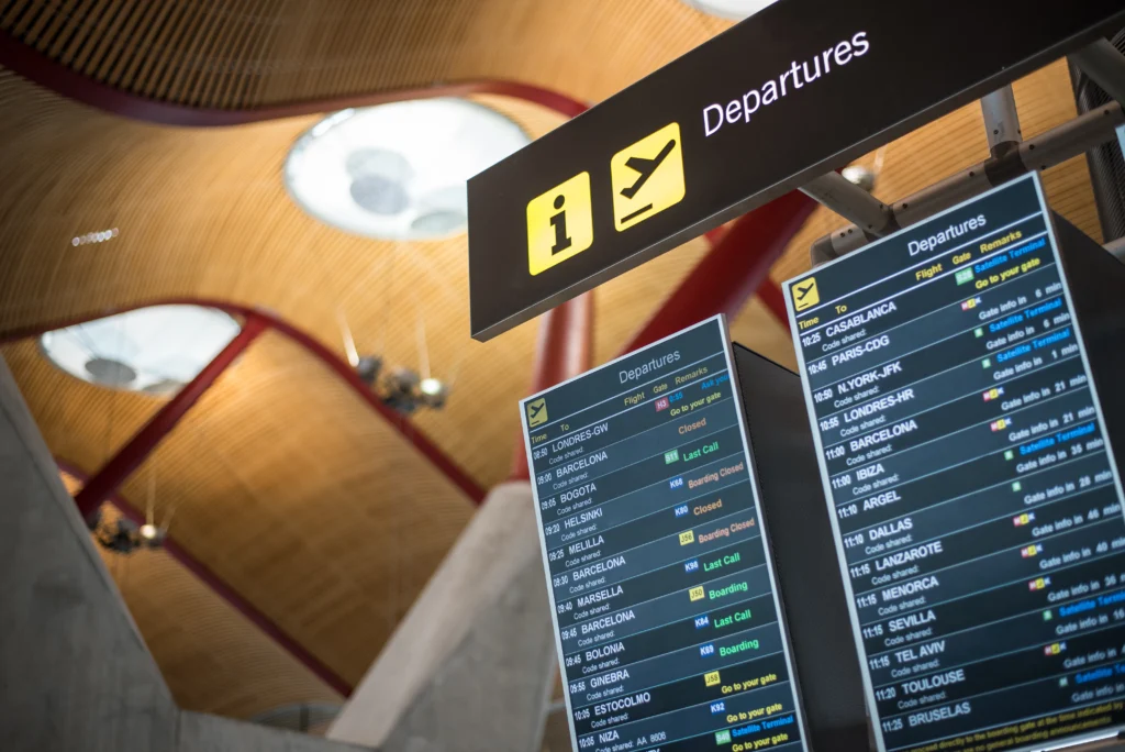 40 major U.S. airports to see flight reductions due to government shutdown