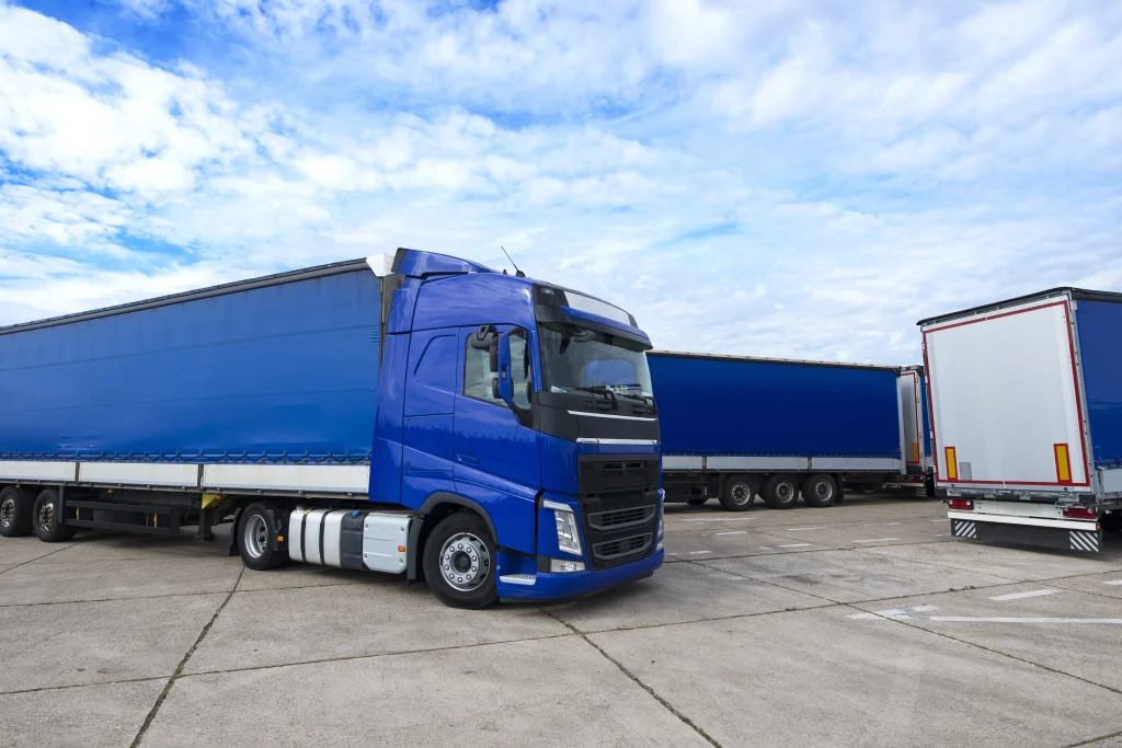 La FMCSA finaliza norma para eliminar 12 regulaciones sobre el transporte por carretera