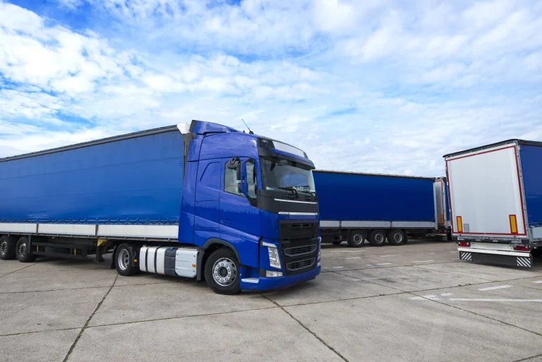 La FMCSA finaliza norma para eliminar 12 regulaciones sobre el transporte por carretera