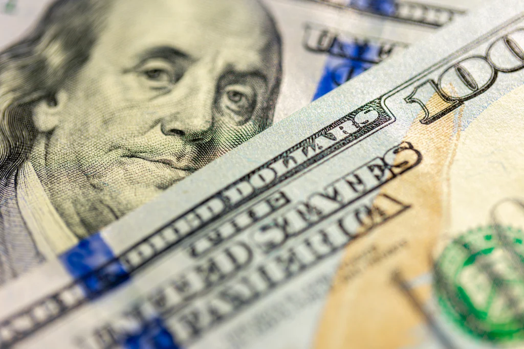 Inflation at 3%: rising prices and political pressure test the Federal Reserve