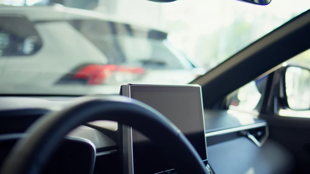 NHTSA busca explorar la eliminación de volantes en vehículos sin conductor 